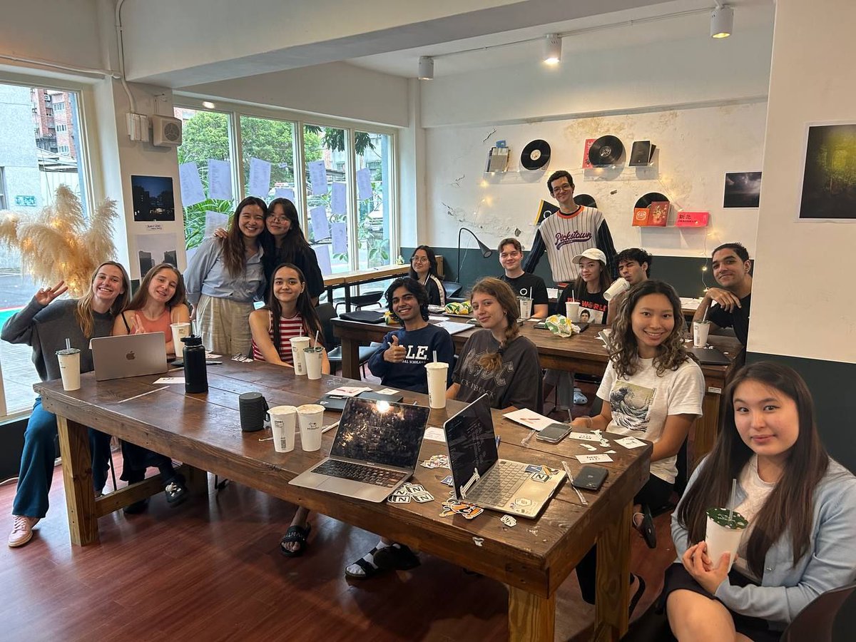 MinervaUni's tweet image. From Taipei, to Seoul, to Buenos Aires, Class of 2027 students are turning productivity into connection. @notion events led by Aruzhan &amp;amp; Autinn brought students together to share tools, ideas, and laughs, proving that learning can be social, creative, and global. #notion