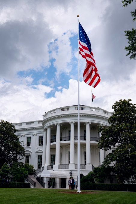 RightPulseNewss's tweet image. If you love this American flag, reply with a 🇺🇸