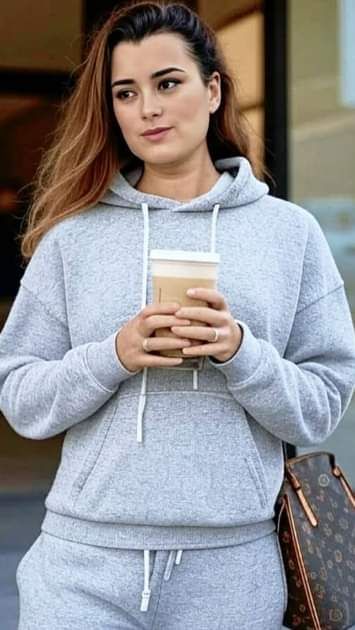 CodeDePabl33618's tweet image. Happiness is free ❤️🥰