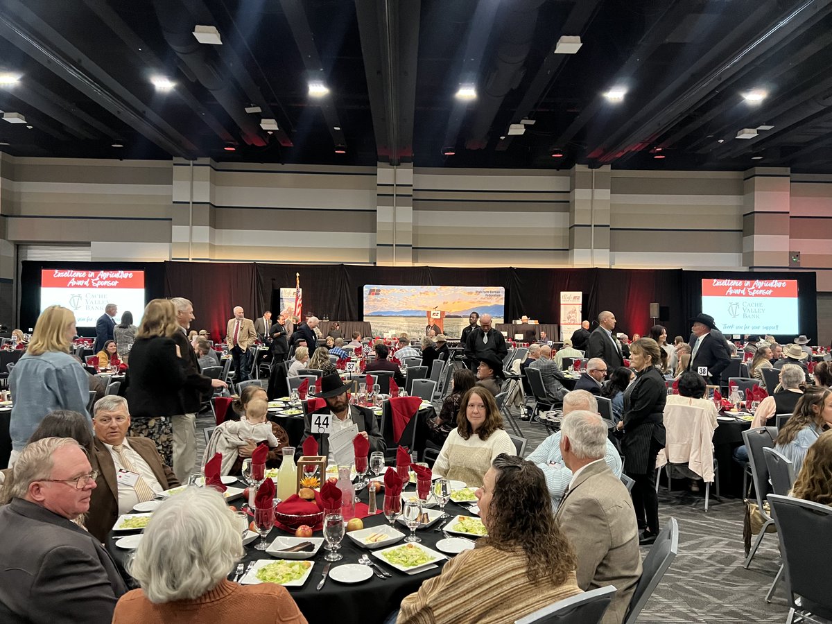 RepWhyte's tweet image. Utah agriculture supports 44,000+ jobs and adds over $2B to our economy. From livestock to fruits and veggies, our farmers feed Utah and the world. Grateful to join the Farm Bureau convention—this farm kid will always have your back.