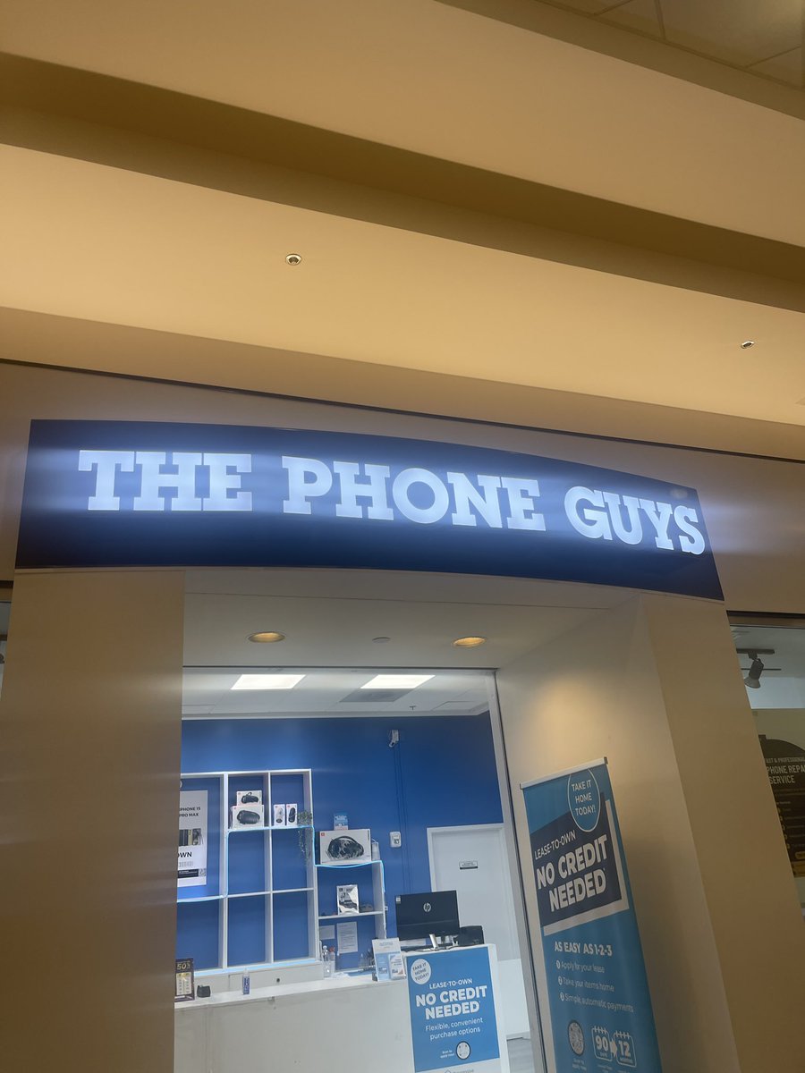 magicmouse44's tweet photo. Hello hello. #FiveNightsAtFreddy’s #thephoneguy https://t.co/Dw1iCXyM5u