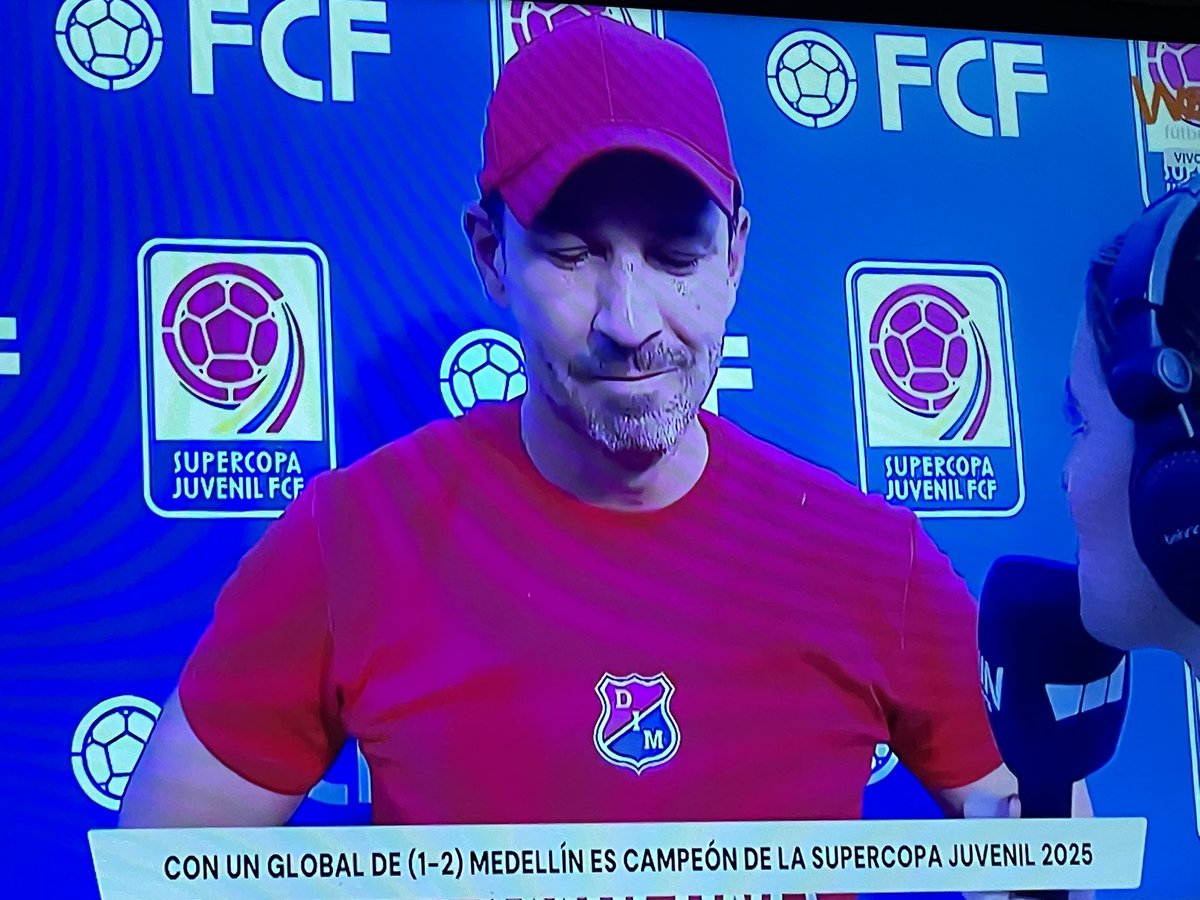 Felicitaciones Sebastián Botero! 

El esfuerzo entrega tarde o temprano los frutos!

Disfrútalo Campeón! 

🔴🔴🔴🔵🔵🔵🔴🔴🔴🔵🔵🔵🔴🔴🔴