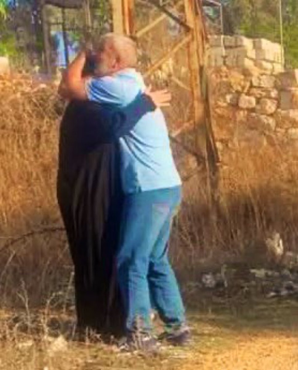 mjahdwnlaslam's tweet image. كل استقلال والجنوب بخير
كل استقلال وطني لبنان بخير
كل استقلال وانت بخير يا زوجتي الحبيبة
نحن اهل الجنوب من يصنع الاستقلال الحقيقي
هنيئًا للشهداء السعداء 
💔😭😓😓
#شهداء_القطيف 
#شراء_اثاث_مستعمل_بالرياض