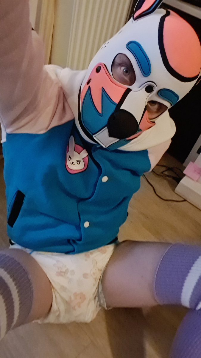 Soggy little puppy boy 🥺

#abdl #diaperboy #pupplay #diaper #pupmask #ageplay #piss #watersports #little #ddlb