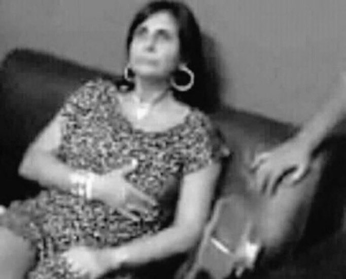 swiftiecaos's tweet image. to abismado que os fãs da ariana grande estão fazendo CAMPANHA pra derrubar meu perfil tanto no instagram quanto no twitter, mas o  meu deus é MAIS forte e a maldade não chegará no meu perfil