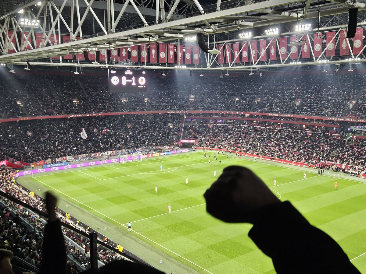 Excelsiortweet's tweet image. Nog een paar foto&apos;s van de fantastische en historische overwinning! #ajaEXC #excelsior #kralingen #awaydays