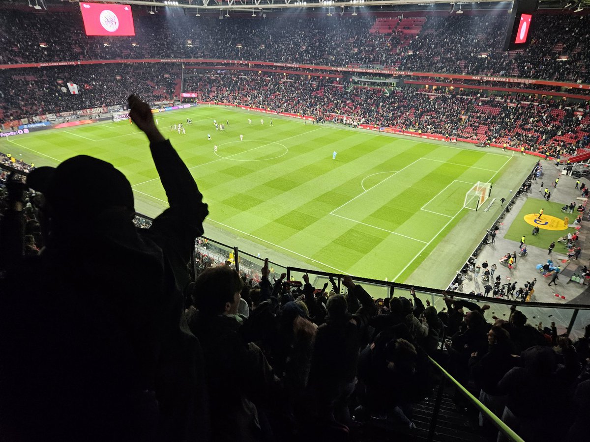 Excelsiortweet's tweet image. Nog een paar foto&apos;s van de fantastische en historische overwinning! #ajaEXC #excelsior #kralingen #awaydays