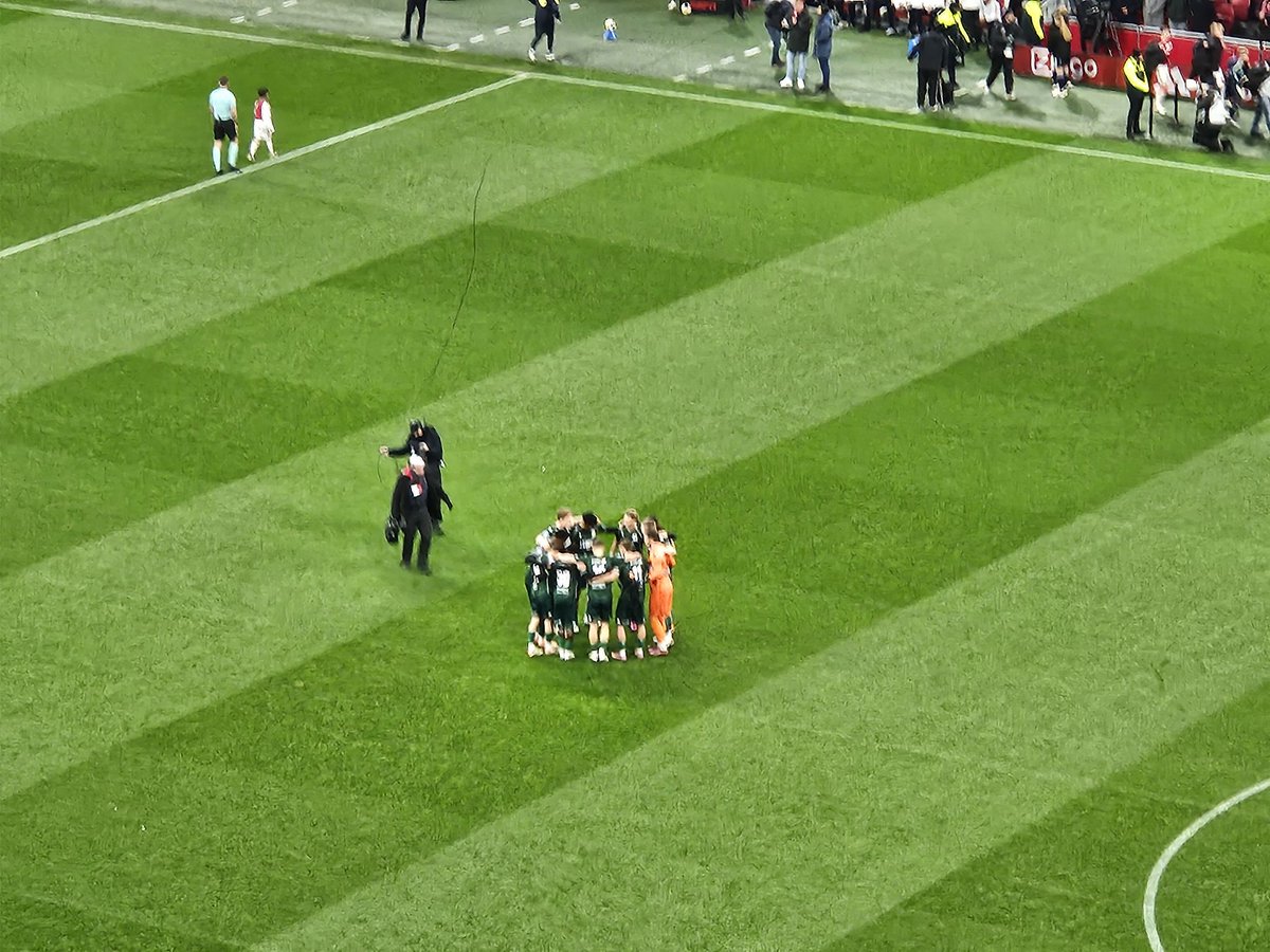 Excelsiortweet's tweet image. Nog een paar foto&apos;s van de fantastische en historische overwinning! #ajaEXC #excelsior #kralingen #awaydays