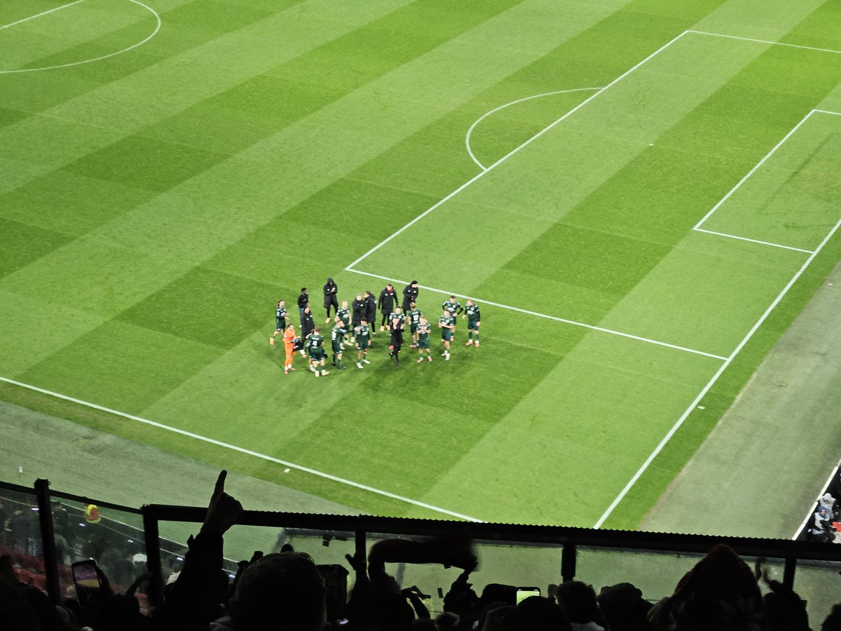 Excelsiortweet's tweet image. Nog een paar foto&apos;s van de fantastische en historische overwinning! #ajaEXC #excelsior #kralingen #awaydays