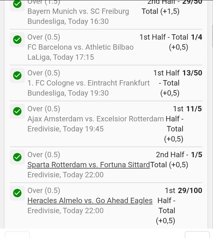 Kingpunter20's tweet image. Booooooooooom again congratulations to 923 people followed 🍀🍀🍀 first half goal al green ✅