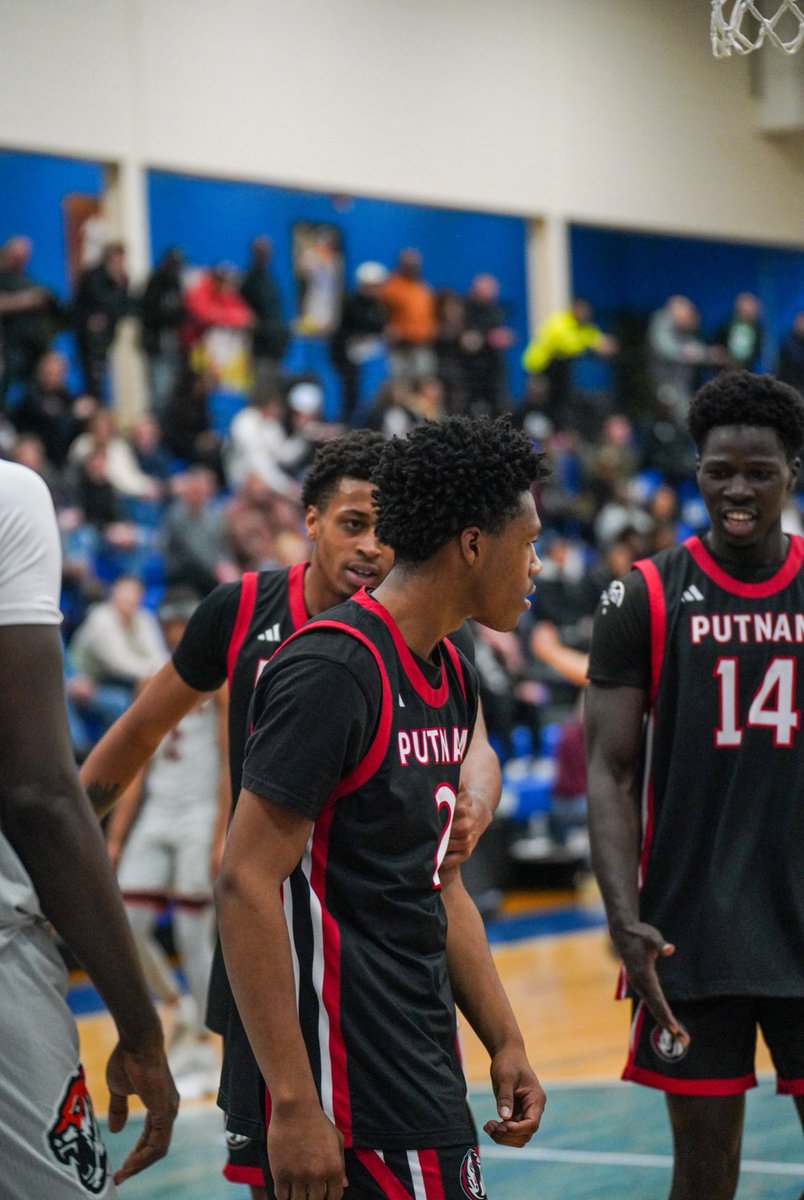 41 points through two games this weekend for Jalen Taggart helping propel Putnam Science to a 12-0 start to the season. 

The shooting guard is a dynamic shotmaker that gets shots off in an instant and makes them in bunches. 

Rochester native ready to take off 🚀