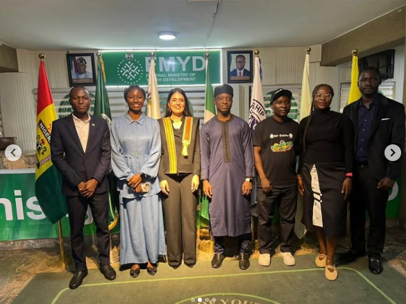 ng_asphi1's tweet photo. The dialogue was productive, centering on collaborative strategies to amplify the voices of young people in national youth policy. We discussed actionable pathways to protect our generation and create safer roads for all Nigerians https://t.co/IgWSeMfHiy