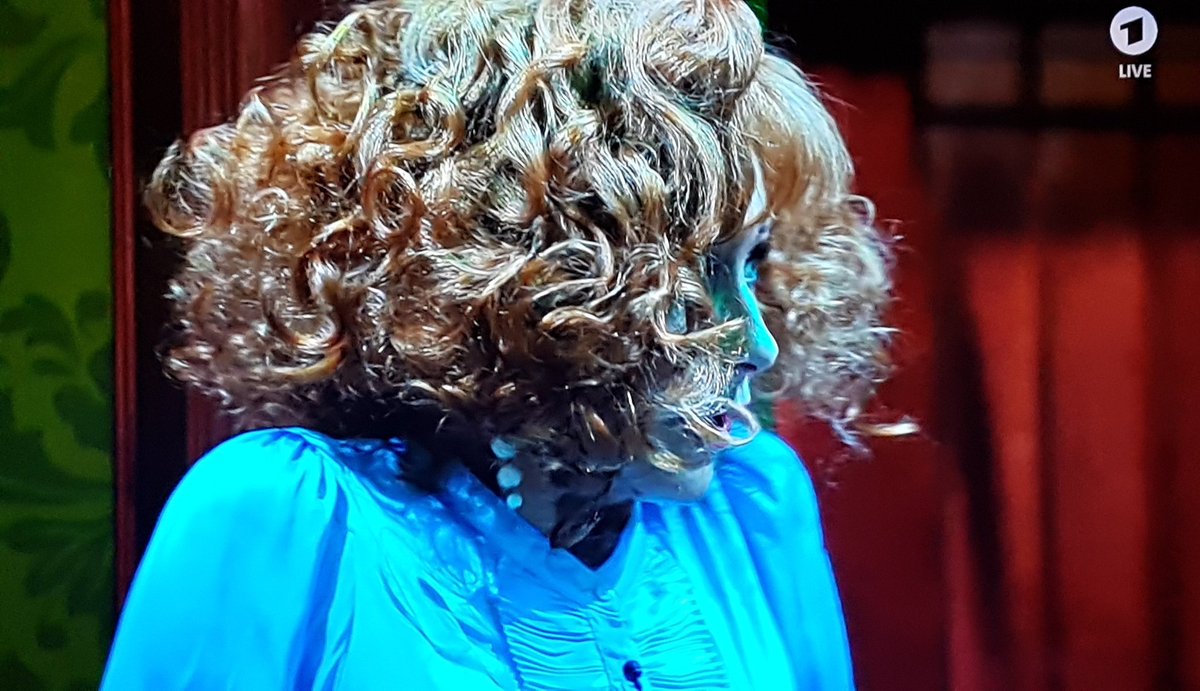 IamIllgner's tweet image. War kurz unsicher: War das noch Live-Krimi oder hab ich versehentlich zu #MaskedSinger gezappt? #TödlichesSpiel