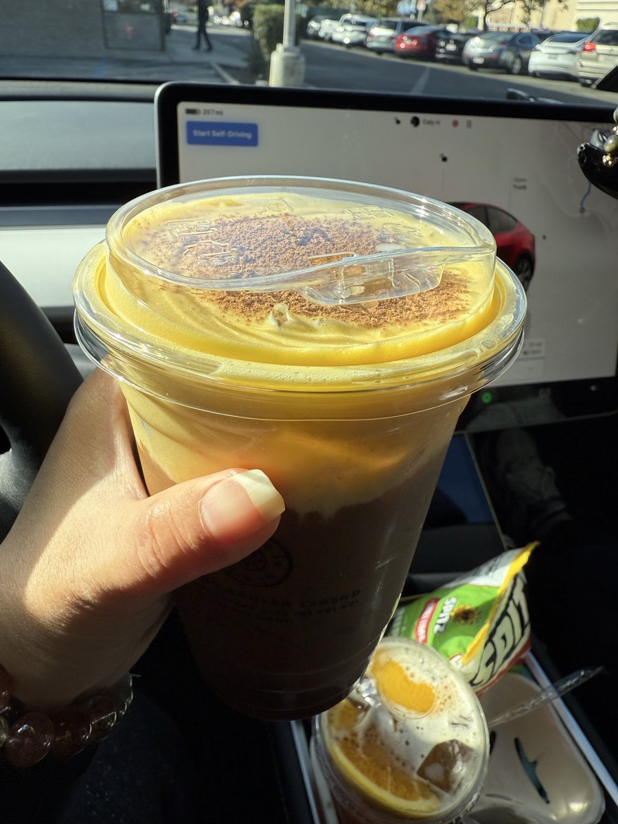 Madam Doge tweet media