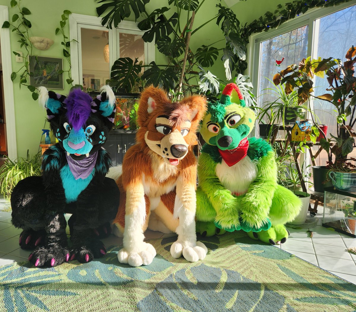 Friendly Jungle pets 🥹

<a href="/NexusFolf/">Gale Frostbane</a> 
<a href="/Sisuuwu/">Sisu</a> 
Kaegan (me)