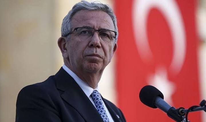 MHP 21, 23, 24, 25. Dönem Milletvekili Ali Uzunırmak:

“Mansur Yavaş adil, hukuka dayalı yapılacak bir sorgulamadan korkmaz.
Birileri suyun başına geçmiş akıntının yönünde olan Mansur Yavaş’a “suyumu bulandırma” demek istiyorsa, Türk milleti bu tavrı bilecek, değerlendirecek