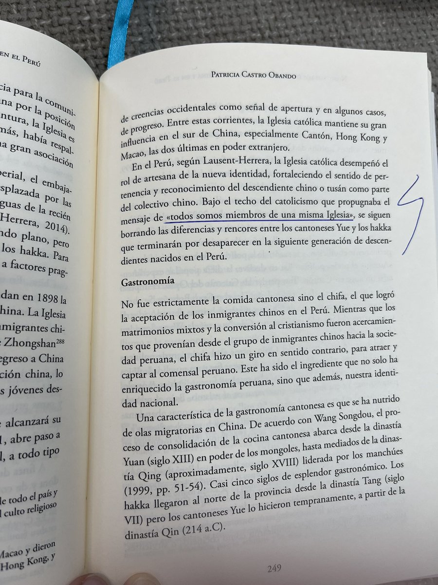 patriciasegarra's tweet image. #Libros 📚 Leer es maravilloso 💜