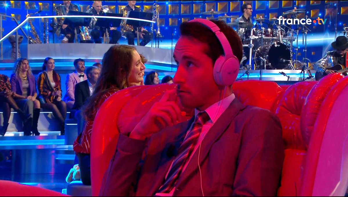 titi1960's tweet image. #CestLaMêmeChanson du #MatchAller de la finale des #Masters de #Noplp de @nagui
du samedi 22/11/25 #Laurens VS #Arsène