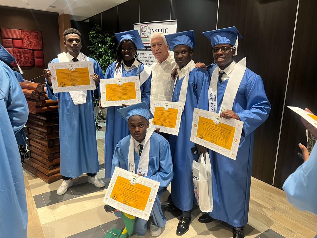 Mes remerciements au Ministre Honorato ÉVITA ONNA qui a permis aux étudiants congolais de bénéficier d'une formation en qualité d'ingénieur à l'Institut Supérieur des Télécommunications, des Techniques de l'information et de la Communication de DJIBLOHO <a href="/PR_Congo/">Présidence de la République du Congo - Officiel</a> <a href="/EtatCongo/">Gouvernement du Congo</a>