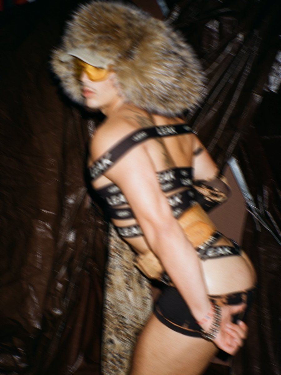 1dkvicsb0rd's tweet photo. @leakyoursextape 
smooth like a Cadillac or whatever Victoria said 😮‍💨 🐆 https://t.co/rIoWsTJiP2