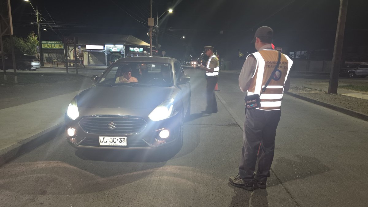 Durante la noche de ayer se realizó una fiscalización en conjunto con Carabineros de Chile e inspectores municipales de las comunas de Chillán y San Carlos, región de Ñuble.