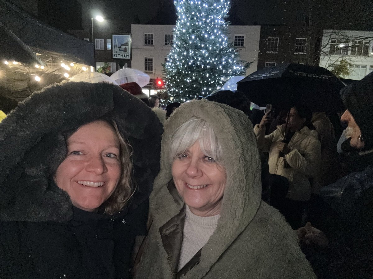 Lauren Dingsdale tweet media