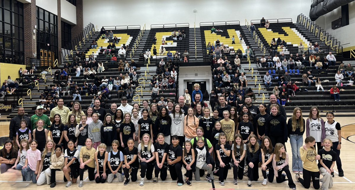A special thanks to all of our Penn Youth Girls Basketball players and coaches that were able to come out and support PGBB on Friday night. #TheFutureIsNow 🖤💛