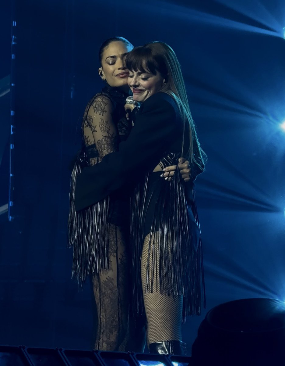 nevesumarte's tweet image. ANNALISA ED ELODIE