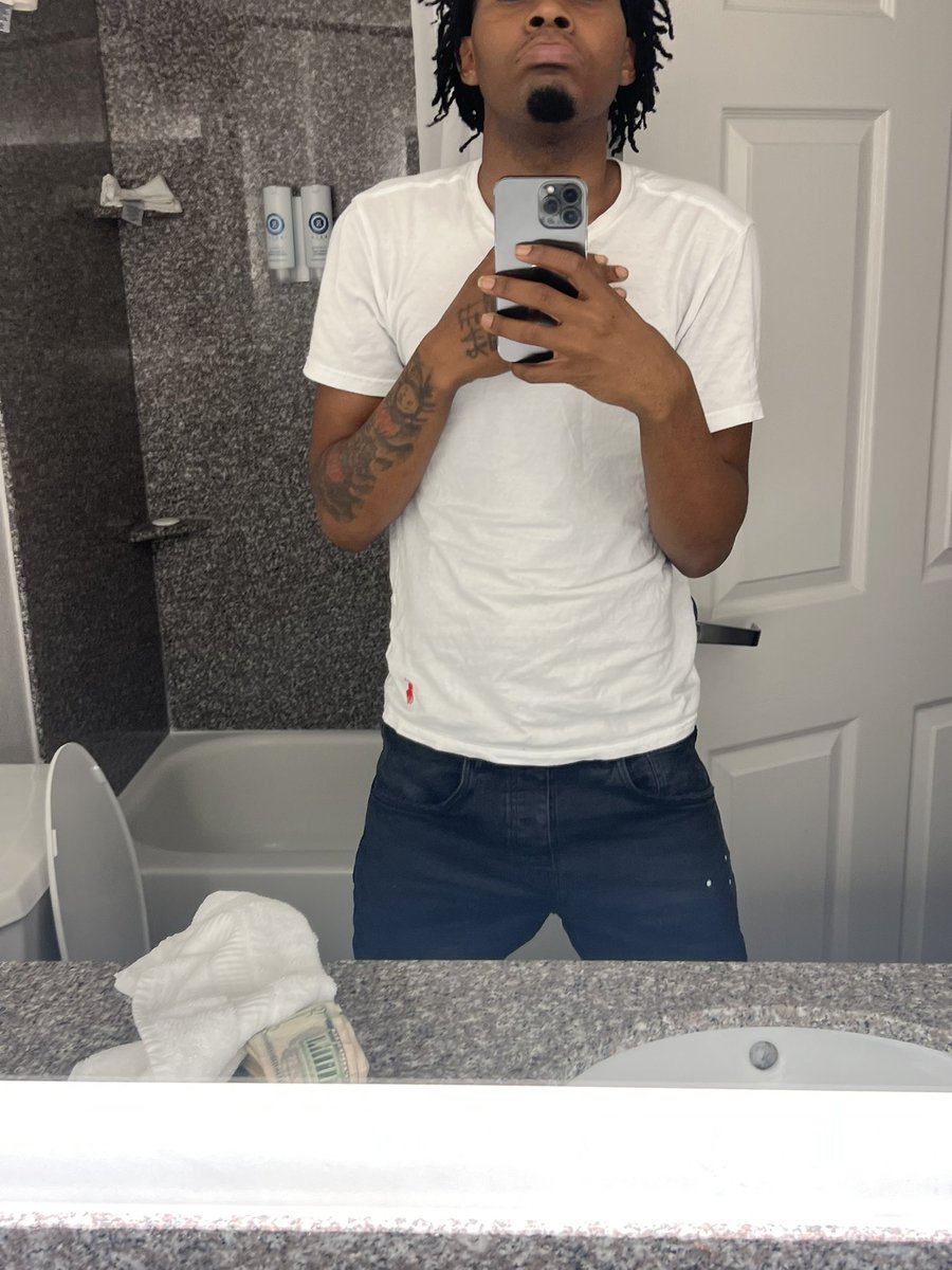RRshvt_'s tweet photo. Nawfside5Life, mama dis wea my heart at🤞🏽💞 https://t.co/IYMLrR6mtZ