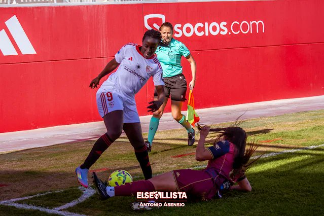 elsevillistacom's tweet image. 🗣️ Kanteh, feliz por celebrar su partido 100 en Liga F Moeve con gol y asistencia

#️⃣ #TDSDeporte #SevillaFCFem #SevillaFC #LigaFMoeve #SevillaFCDéporAbanca 

✍🏼 @Pasion_SFC_
📷 Antonio Asensio

🔗 elsevillista.es/2025/11/kanteh…