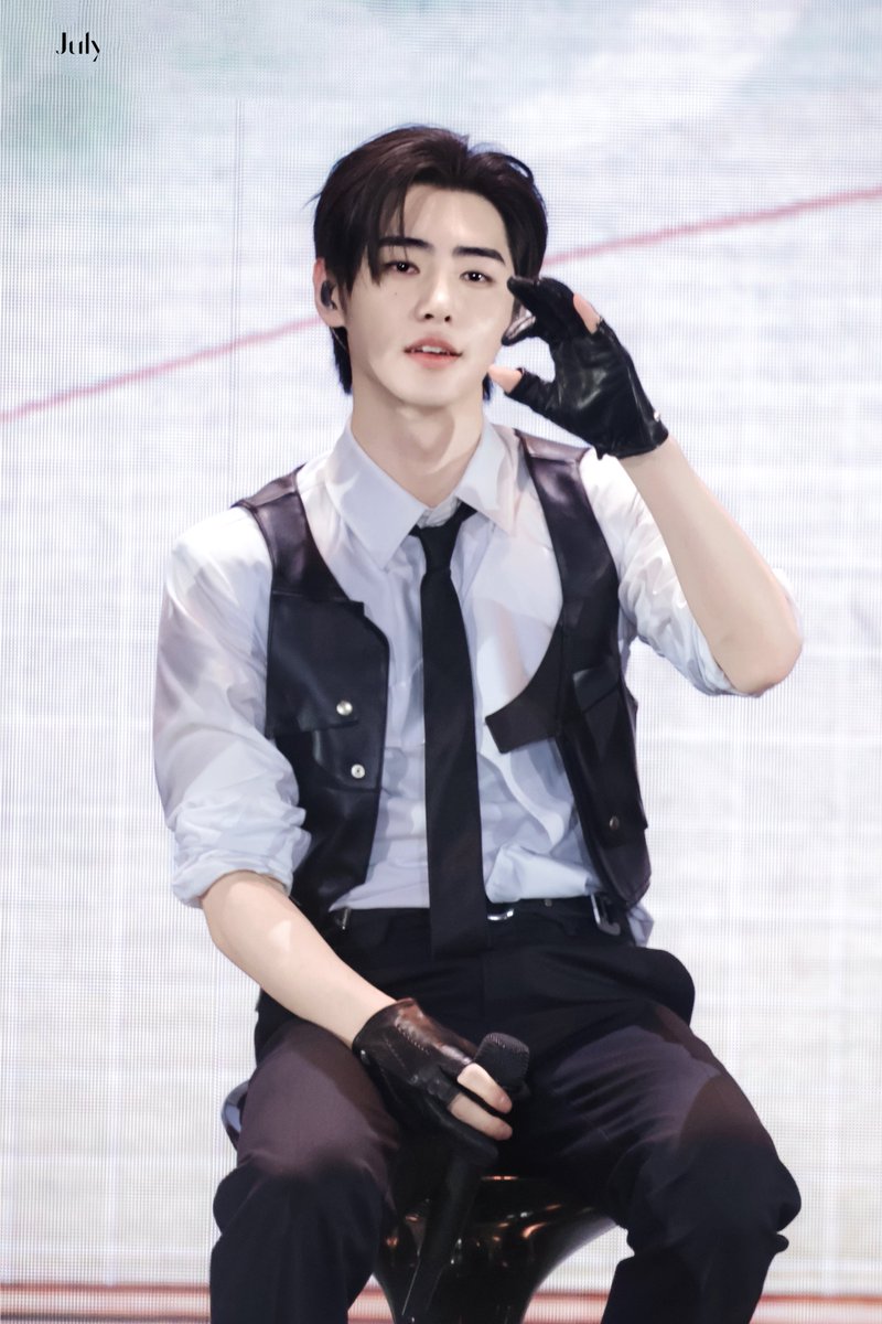 July_Sunghoon02's tweet image. 20251122

#ENHYPEN #SUNGHOON 
#엔하이픈 #성훈 
#エンハイプン #ソンフン