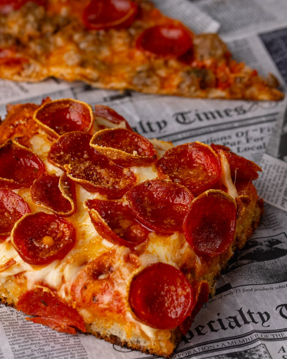 sidepiecepizza's tweet photo. You had me at pepperoni. https://t.co/nrXpDdFlaR