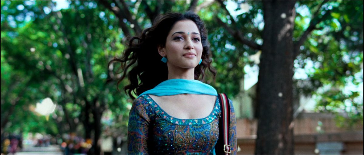 char37447's tweet photo. Some characters never get old ♥️
Charu is definitely one such character in Tam's list of films.
No matter how many times we see this movie, it's forever fresh and fab 🌸
Thank you @tamannaahspeaks for making Charu unforgettable🥹❤
Love you Tam🫶
#TamannaahBhatia #Paiya #Awara https://t.co/7cMvZBS4G6