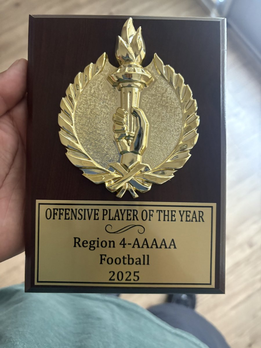 sadursalahudd2's tweet image. Blessed to be named Region 4-AAAAA (5a) Offensive Player of the Year. This such a blessing especially coming from a 3a school only making second-team all region last year to winning all region OPOY at 5a school‼️ AGTG🙏🏽🔥 @CoachFelton1 @oreginaldstory @bsa28_ @GHSFdaily…
