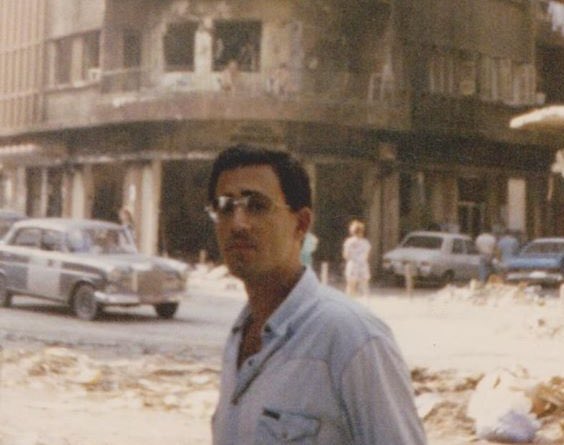 MaslaClassics's tweet image. Había cortado con mi novia y tenía que recuperarme. Entonces me fui a la mejor guerra civil del momento. Efectivamente, a la segunda explosión se me arreglaron todos los problemas sentimentales. Y, de paso, me divertí muchísimo.