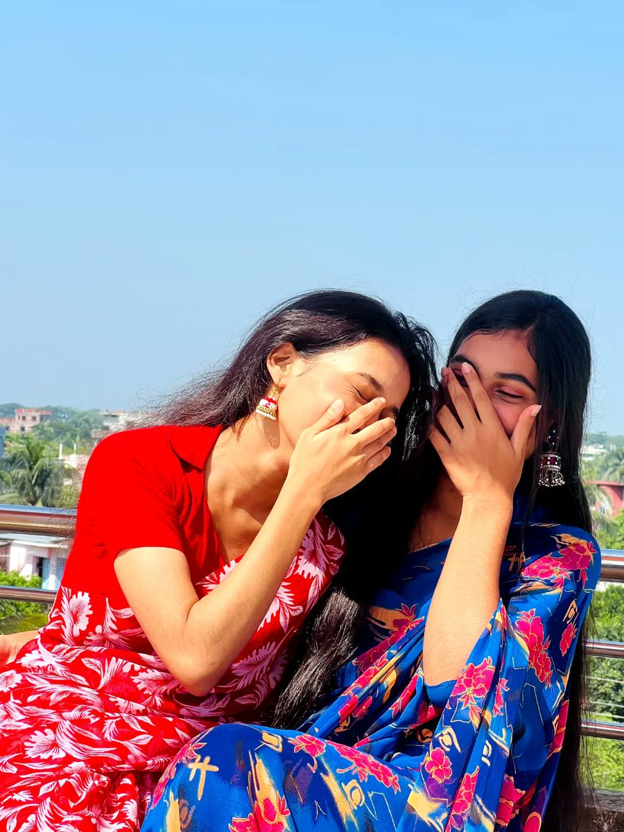 রাই tweet media