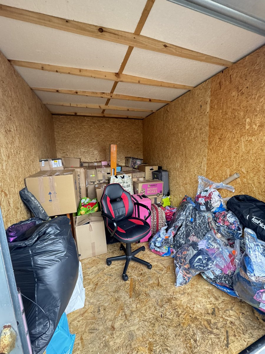 Done and very tired 😴 

First night fully living at my in laws until my flat sells!