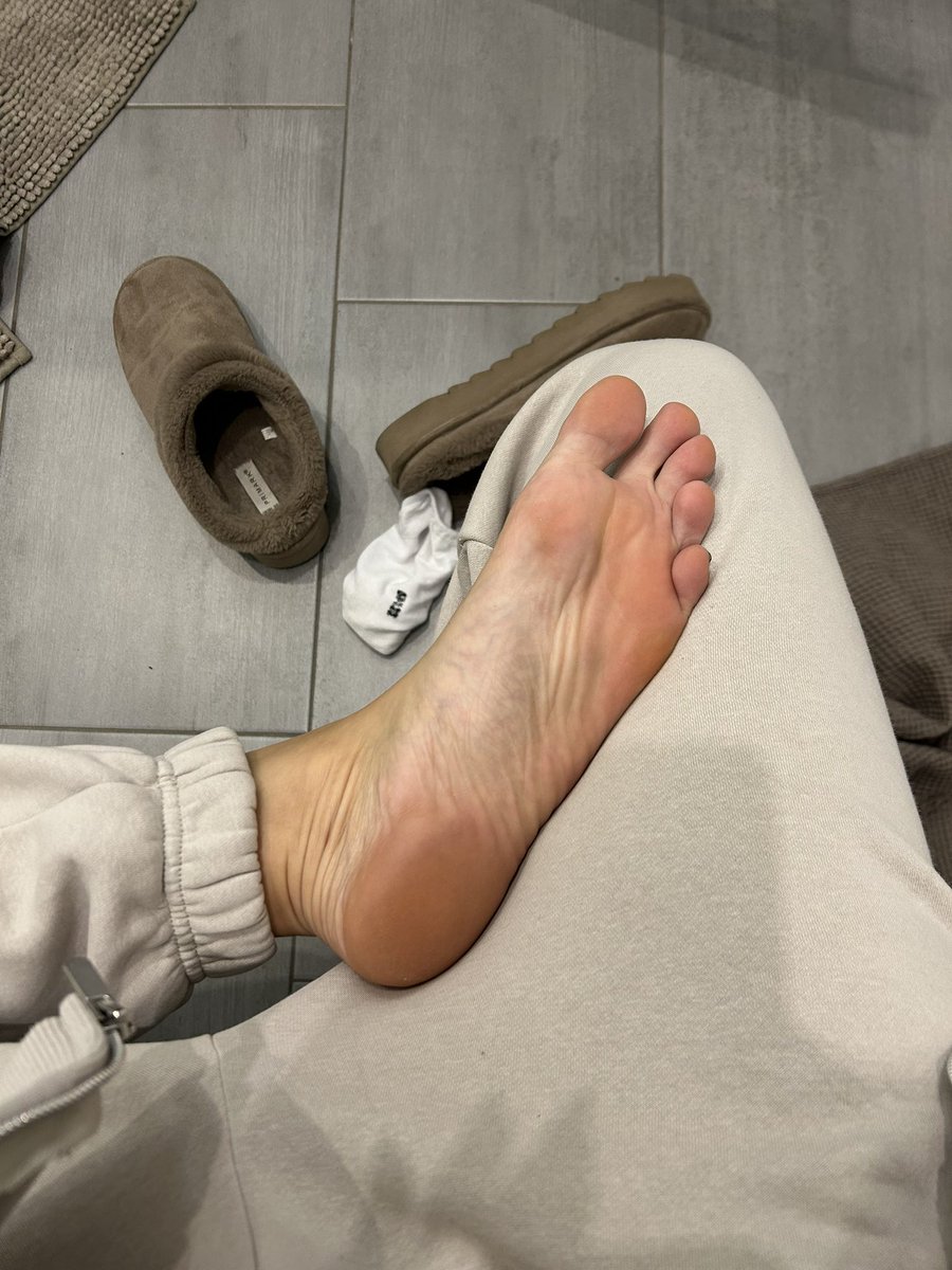 germangirlnextd's tweet image. Cozy days 😬