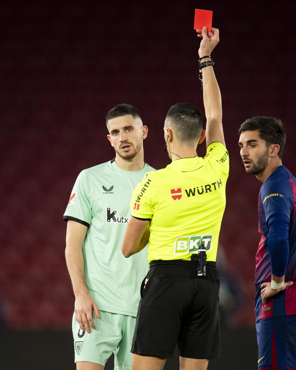 Hoy el Athletic se ha tomado en serio que había que animar la fiesta del Barça y el Camp Nou. Ni nos hemos presentado. 

#LALIGAEASPORTS #BarçaAthletic