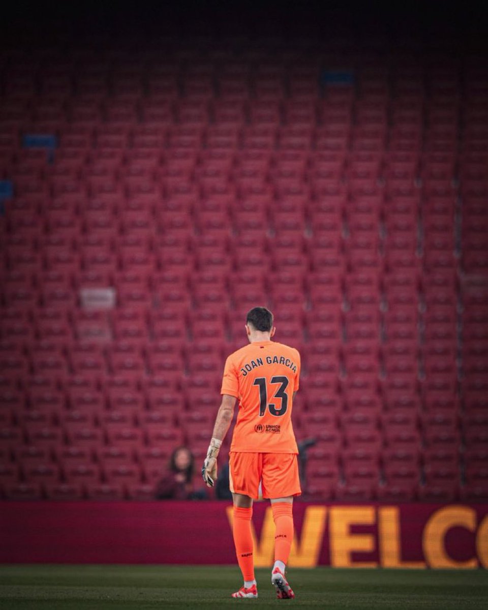 Kaypoisson1's tweet image. This is a Joan Garcia appreciation post
He gives the whole defense confidence 
Best keeper in the world