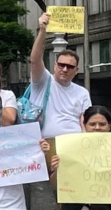 rbk11w's tweet image. #ANULAENEM 
#FRAUDENEM #ESTUDANTESNASRUAS
ESSE É UM PROFESSOR DE VERDADE! @opedrorenno