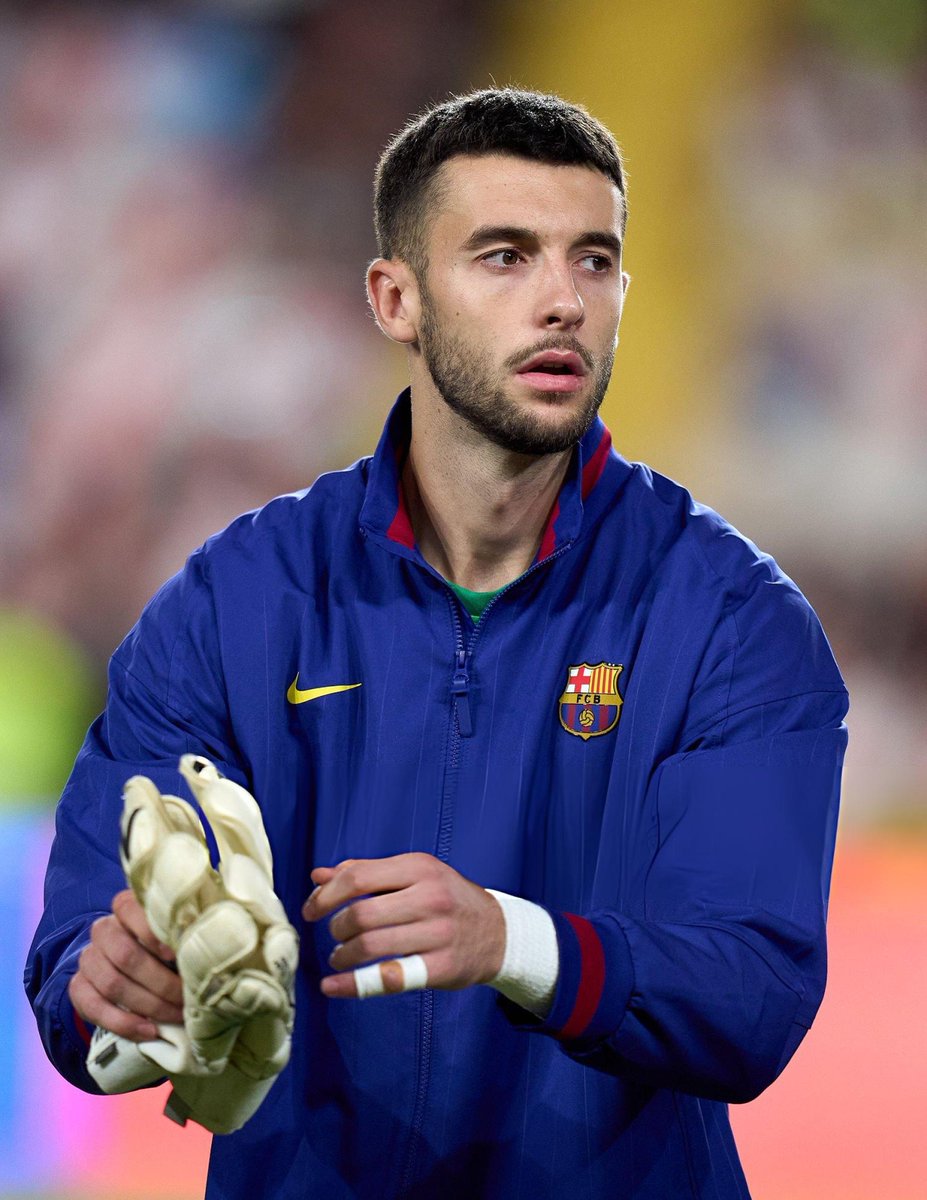 joangarciaaesp_'s tweet image. Back and CleanSheet.