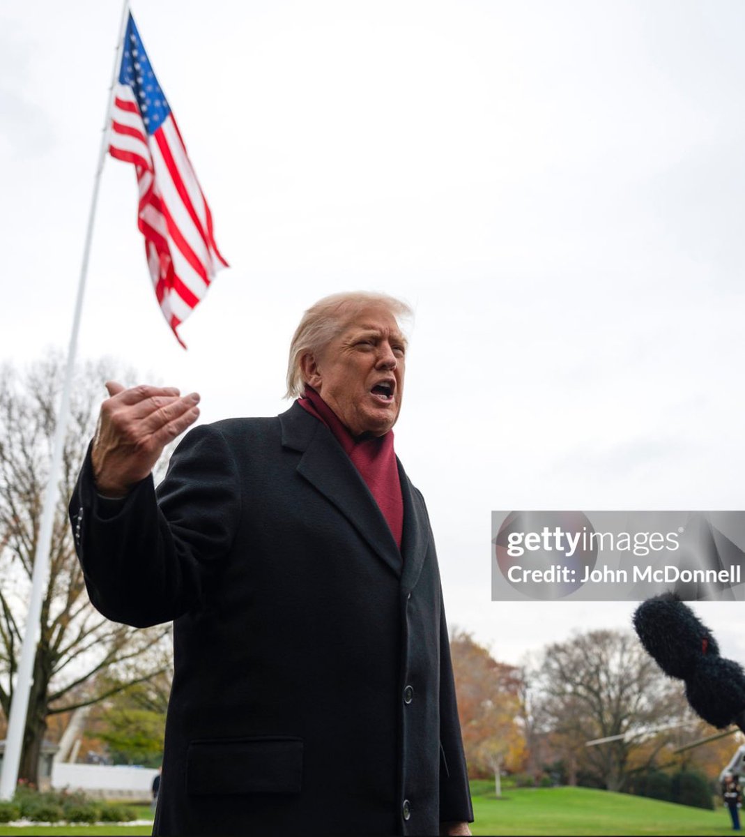 johnnymaga's tweet photo. A U R A https://t.co/mjv7lUBuBw