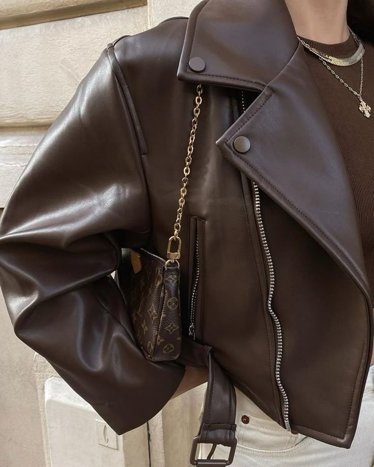 Bllury's tweet image. 