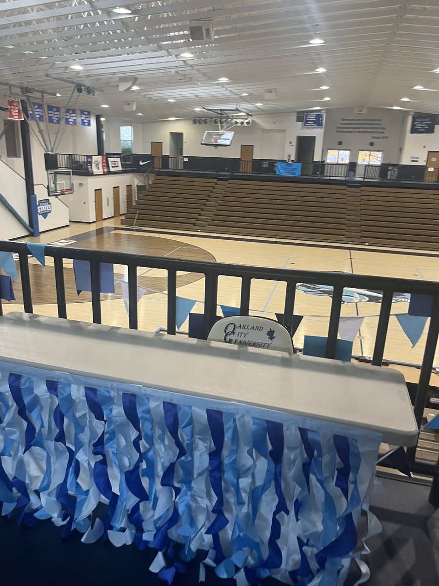 Thank you coach <a href="/ScottHu36048162/">Scott Hurst</a> and my future teammate for giving me and my family an amazing tour today!! Can’t wait to be back on campus. #AGTG ✝️ <a href="/OaklandCityU/">OCU</a> <a href="/ocu_football/">Oakland City University Football</a>  💙🏈