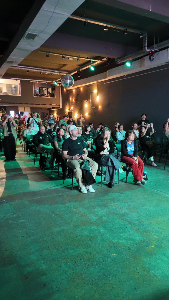 ChainOpera_AI's tweet image. 🙏 A huge thank-you to our amazing community for the incredible support—loved meeting each and every one of you in Buenos Aires!​
We didn’t build ChainOpera AI alone—we built it together. And we’re just getting started: let’s keep co-creating, growing, and making this ecosystem…