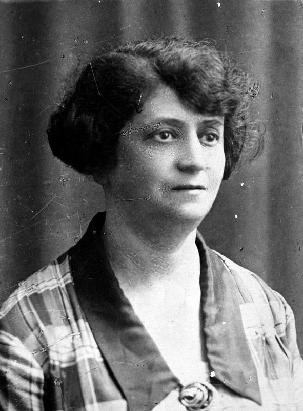 Dorota Kłuszyńska – socjalistka, feministka, działaczka niepodległościowa.

Dzisiaj przypada rocznica śmierci Doroty Kłuszyńskiej, jednej z najbardziej zasłużonych członkiń Polskiej Partii Socjalistycznej. Szczególną wagę przykładała do działalności wśród kobiet i organizacji