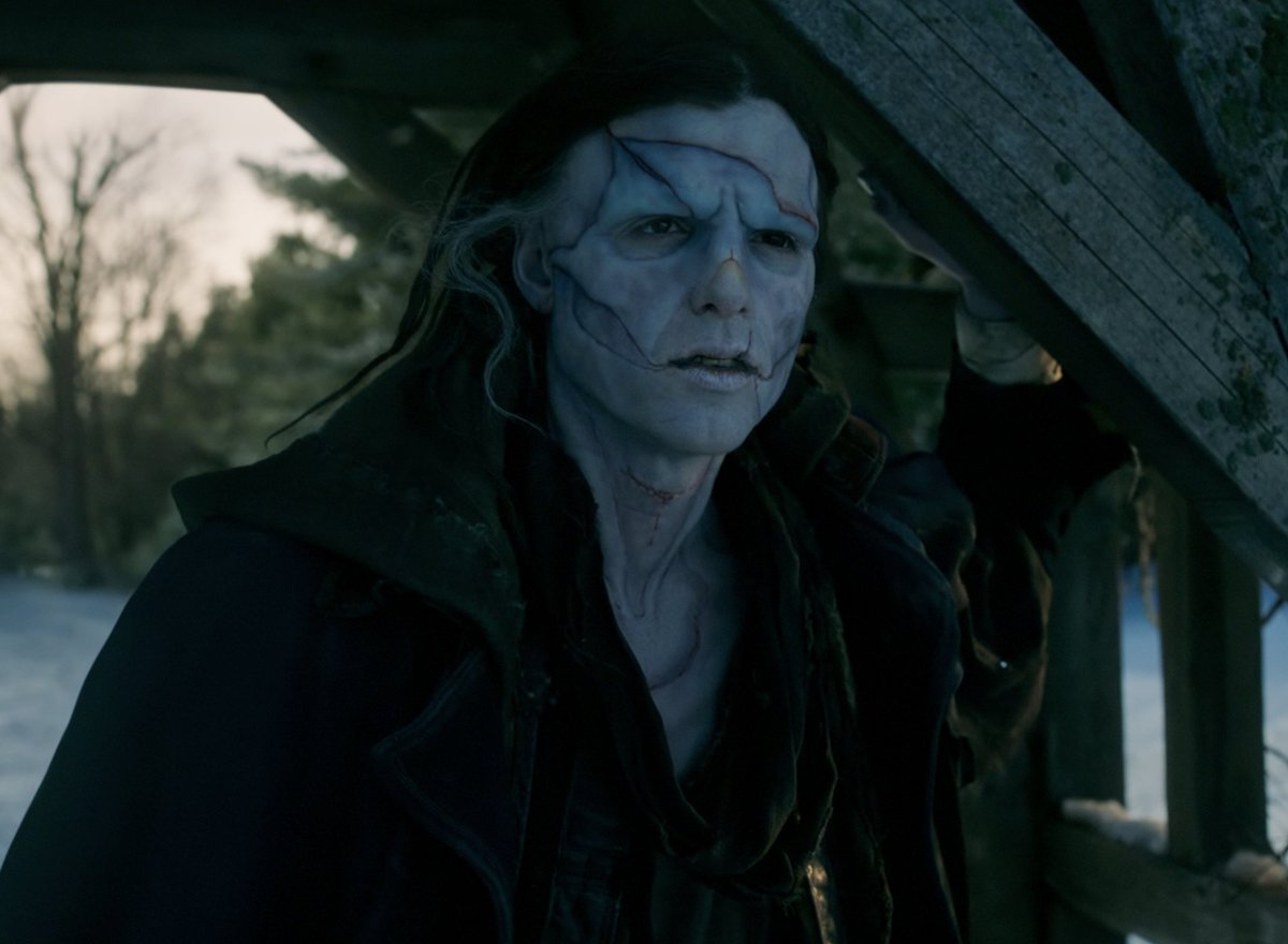 belllmonts's tweet photo. me when i'm in a most beautiful most tragic most intelligent most aura farming character in gothic lit and my competition is the creature https://t.co/yPGoerJino