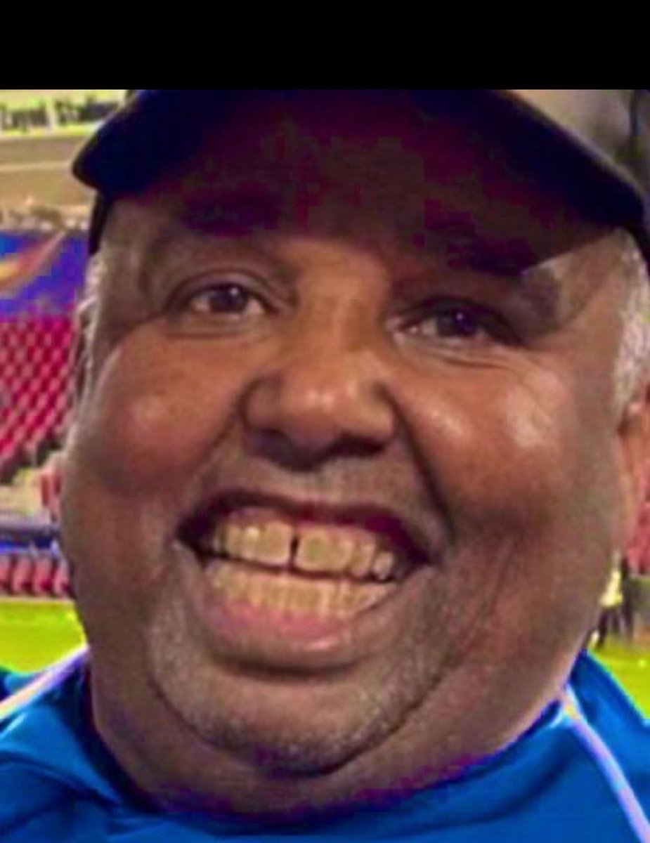 فريق مايقدر يفوز إلا بالتحكيم .. ركلة جزاء من وحي الخيال .. 
 #الهلال_الفتح