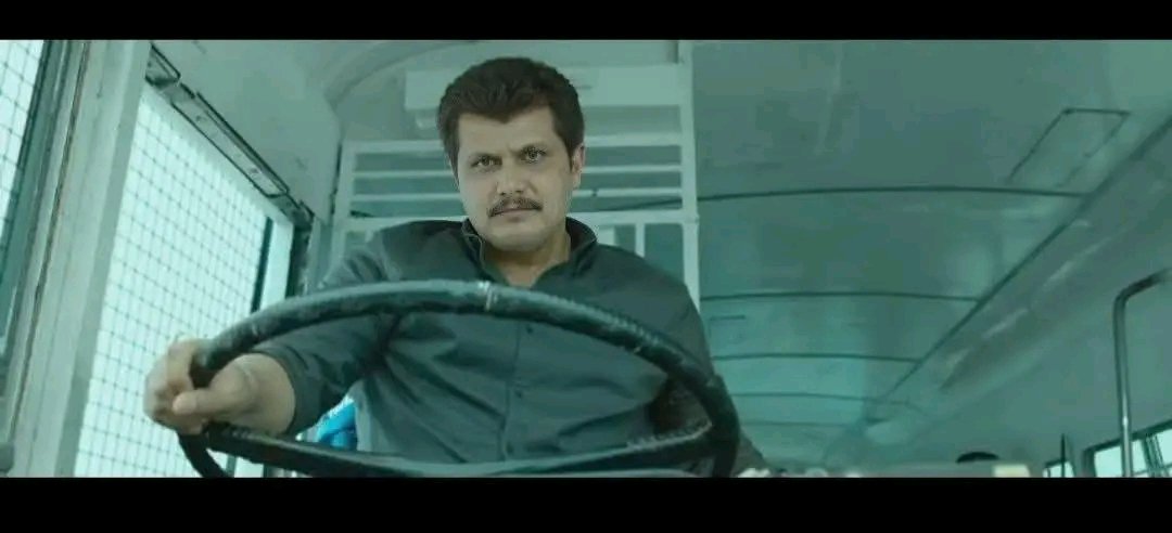 Ak_Annna_'s tweet image. தகரம் வைத்து அடைத்து பாதுகாப்புடன் நடைபெறும் மக்கள் சந்திப்பு..

~A man from Karur :-